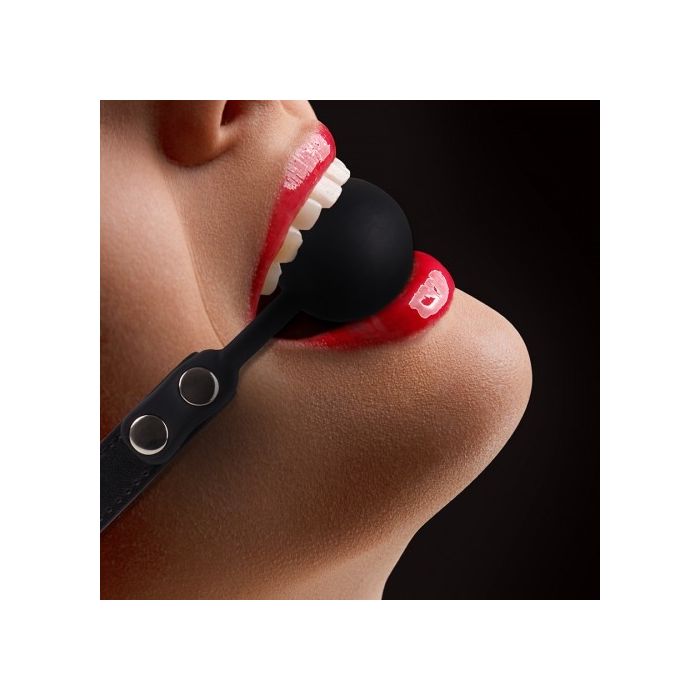 Mordaça Ouch! Silicone Ball Gag Preta